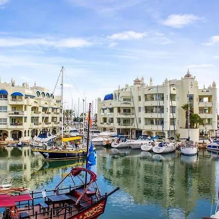 Excellent With Sea Views Benalmádena